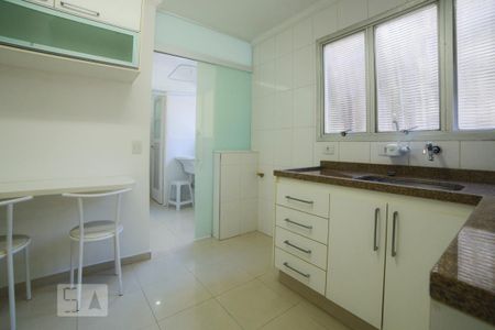 Apartamento para alugar com 70m², 2 quartos e 1 vaga Apartamento para alugar com 70m², 2 quartos e 1 vagaCozinha