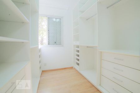 Apartamento para alugar com 70m², 2 quartos e 1 vaga Apartamento para alugar com 70m², 2 quartos e 1 vagaCloset Suíte