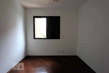 Quarto de apartamento à venda com 3 quartos, 105m² em Vila Sônia, São Paulo