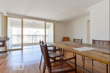 Sala de apartamento à venda com 2 quartos, 108m² em Pinheiros, São Paulo