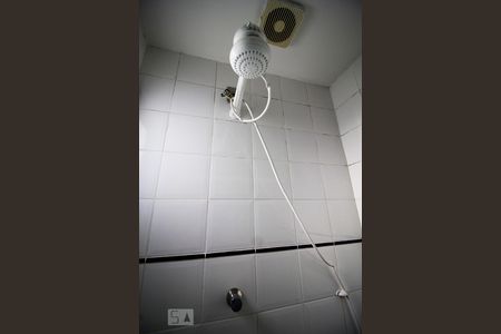 Apartamento à venda com 98m², 3 quartos e 2 vagasChuveiro