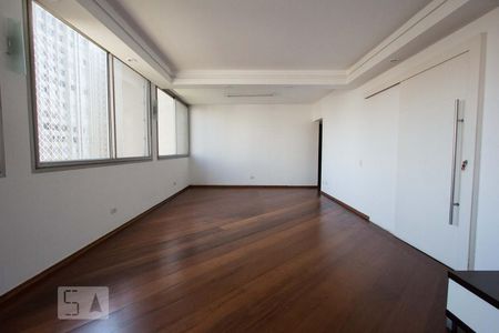 Sala de apartamento à venda com 3 quartos, 140m² em Vila Suzana, São Paulo