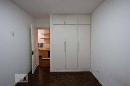 Quarto de apartamento à venda com 3 quartos, 140m² em Vila Suzana, São Paulo