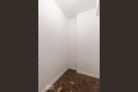 Apartamento à venda com 240m², 4 quartos e 2 vagasQuarto de Serviço 1