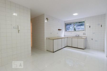 Apartamento à venda com 240m², 4 quartos e 2 vagasCozinha