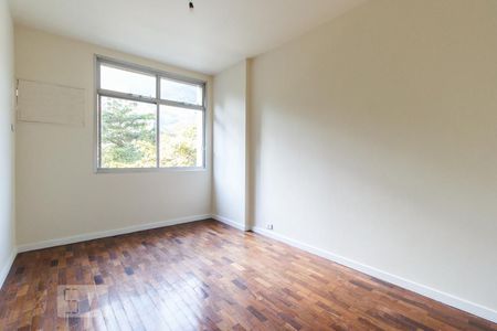 Apartamento à venda com 240m², 4 quartos e 2 vagasQuarto 1