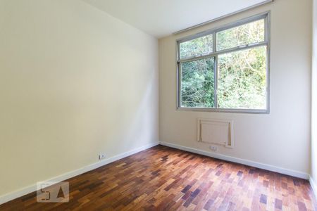 Apartamento à venda com 240m², 4 quartos e 2 vagasQuarto 3