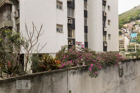 Apartamento à venda com 78m², 2 quartos e 3 vagasVista suíte