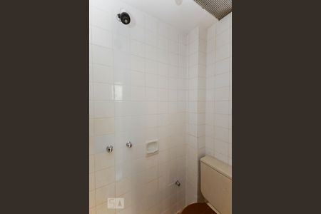 Apartamento à venda com 78m², 2 quartos e 3 vagasBanheiro de serviço