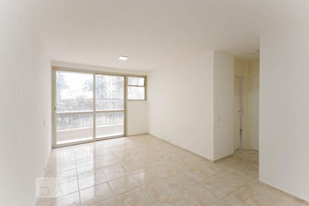 Apartamento à venda com 78m², 2 quartos e 3 vagasSala