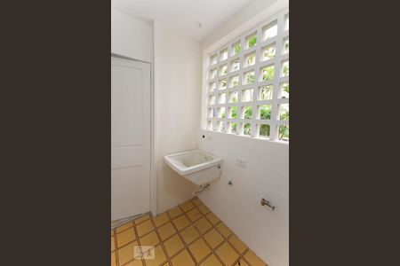 Apartamento à venda com 78m², 2 quartos e 3 vagasÁrea de serviço