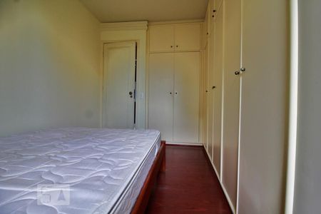 Quarto 1 de apartamento para alugar com 2 quartos, 70m² em Vila Suzana, São Paulo
