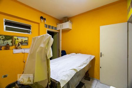 Quarto 1 de casa para alugar com 5 quartos, 200m² em Saúde, São Paulo