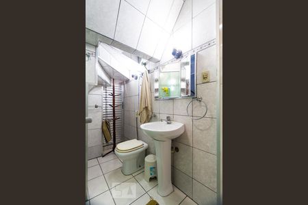 Banheiro  de casa para alugar com 5 quartos, 200m² em Saúde, São Paulo