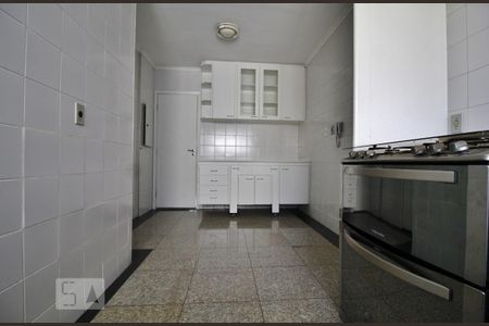 Apartamento à venda com 174m², 3 quartos e 2 vagasCozinha