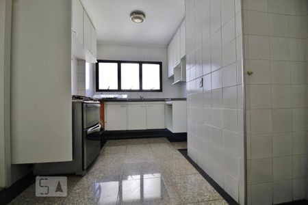 Apartamento à venda com 174m², 3 quartos e 2 vagasCozinha