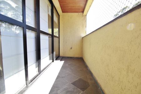 Varanda de apartamento para alugar com 3 quartos, 174m² em Paraíso do Morumbi, São Paulo