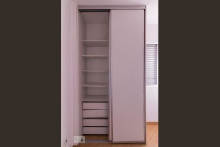 Apartamento para alugar com 55m², 2 quartos e 1 vagaQuarto 1
