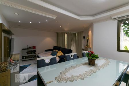 Sala de apartamento para alugar com 4 quartos, 198m² em Vila Regente Feijó, São Paulo