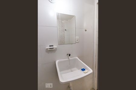 Studio à venda com 30m², 1 quarto e sem vaga Studio à venda com 30m², 1 quarto e sem vagaBanheiro