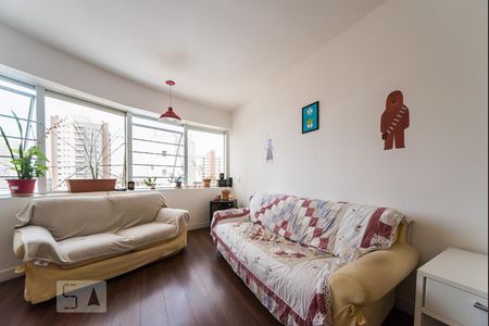 Sala de apartamento para alugar com 2 quartos, 77m² em Jardim Bela Vista, Santo André