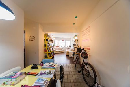 Sala de apartamento para alugar com 2 quartos, 77m² em Jardim Bela Vista, Santo André