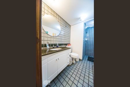 Banheiro de apartamento para alugar com 2 quartos, 77m² em Jardim Bela Vista, Santo André