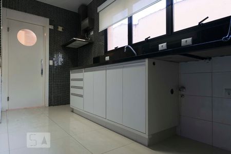Apartamento à venda com 185m², 4 quartos e 3 vagasCozinha (Armários)