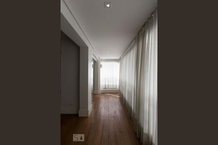 Varanda de apartamento à venda com 4 quartos, 185m² em Vila Mariana, São Paulo
