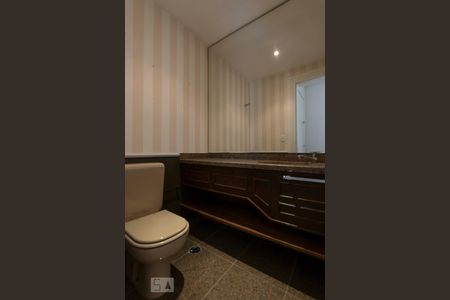 Apartamento à venda com 185m², 4 quartos e 3 vagasLavabo