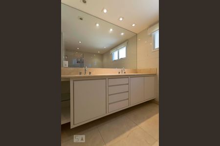 Apartamento à venda com 185m², 4 quartos e 3 vagasQuarto 4 - Suíte/ Banheiro