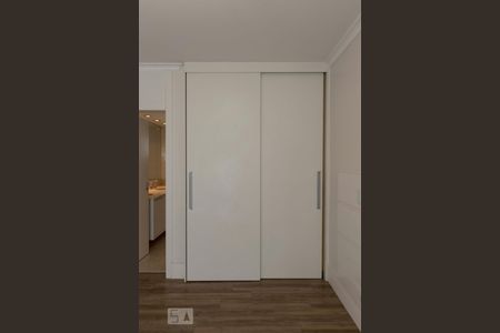 Apartamento à venda com 185m², 4 quartos e 3 vagasQuarto 4 - Suíte (Armários)