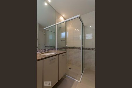 Apartamento à venda com 185m², 4 quartos e 3 vagasQuarto 2 - Suíte/ Banheiro