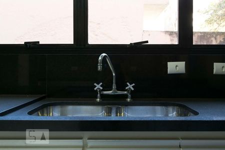 Apartamento à venda com 185m², 4 quartos e 3 vagasCozinha (Torneira)