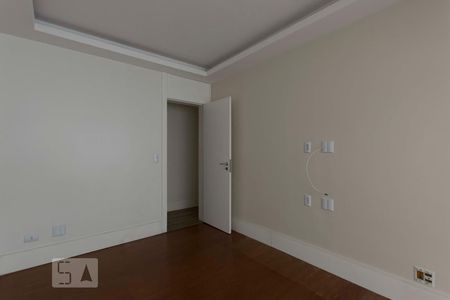 Apartamento à venda com 185m², 4 quartos e 3 vagasQuarto 1