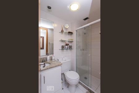 Banheiro de apartamento à venda com 3 quartos, 76m² em Jacarepaguá, Rio de Janeiro