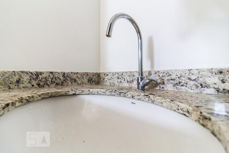 Banheiro de apartamento à venda com 2 quartos, 68m² em Bom Retiro, São Paulo