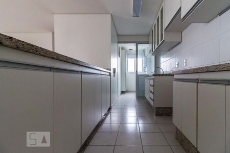 Apartamento à venda com 68m², 2 quartos e 2 vagasCozinha