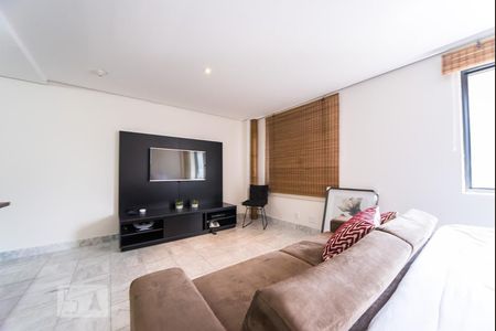 Studio para alugar com 50m², 1 quarto e 1 vagaSala / Quarto