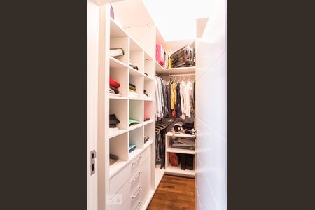 Apartamento para alugar com 220m², 4 quartos e 4 vagasCloset da Suíte 2