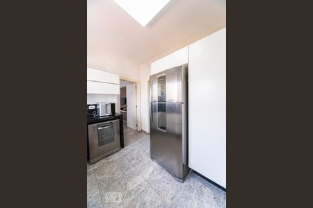 Apartamento para alugar com 220m², 4 quartos e 4 vagasCozinha