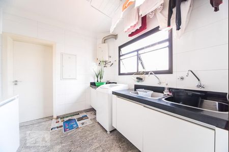 Apartamento para alugar com 220m², 4 quartos e 4 vagasÁrea de Serviço