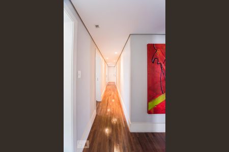 Apartamento para alugar com 220m², 4 quartos e 4 vagasCorredor dos Quartos