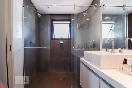 Apartamento para alugar com 220m², 4 quartos e 4 vagasBanheiro da Suíte 2