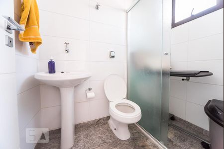 Apartamento para alugar com 220m², 4 quartos e 4 vagasBanheiro de Serviço