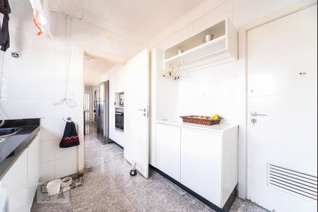 Apartamento para alugar com 220m², 4 quartos e 4 vagasÁrea de Serviço