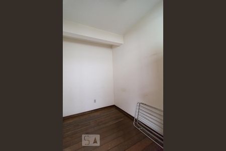 Apartamento à venda com 317m², 4 quartos e 3 vagasQuarto serviço
