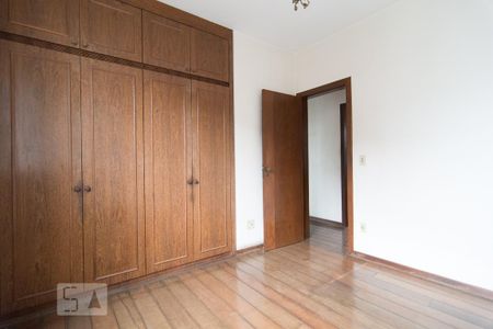 Apartamento à venda com 317m², 4 quartos e 3 vagasQuarto 2