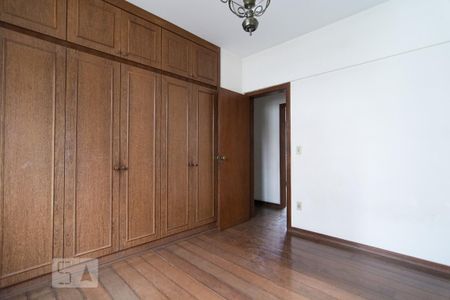 Apartamento à venda com 317m², 4 quartos e 3 vagasQuarto