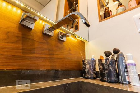 Banheiro de apartamento para alugar com 1 quarto, 86m² em Cidade Monções, São Paulo